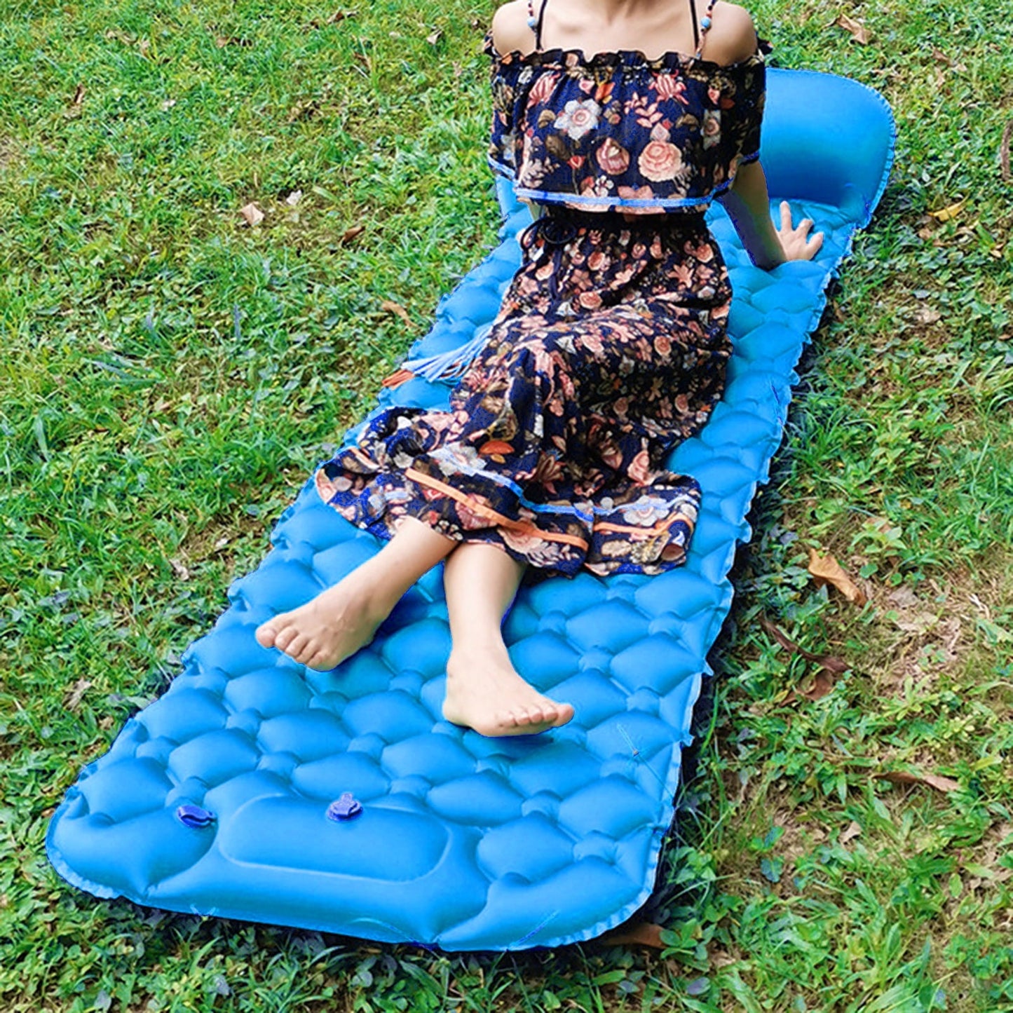 Outdoor Camping Inflating Sleeping Pad Waterproof Ergonomic Design Compact Size Portable Inflatable Sleeping Mat Air Bed